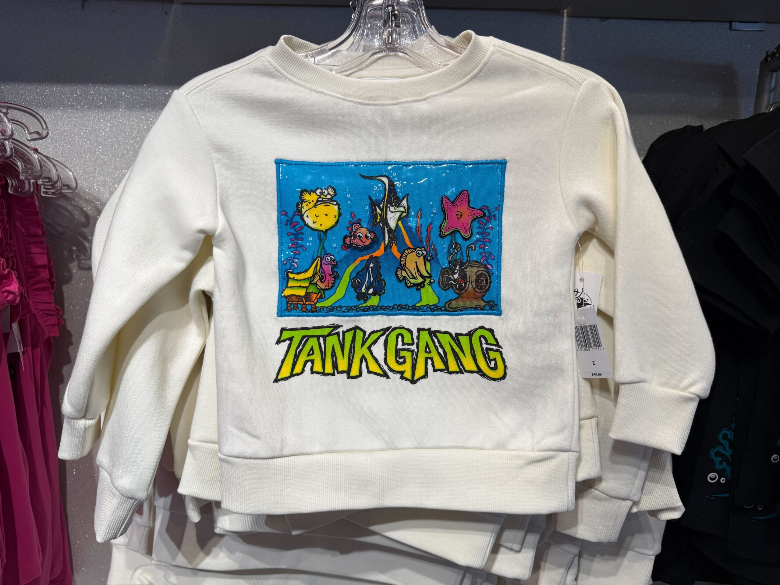 タンクギャングがデザインされた白いユーススウェットシャツ