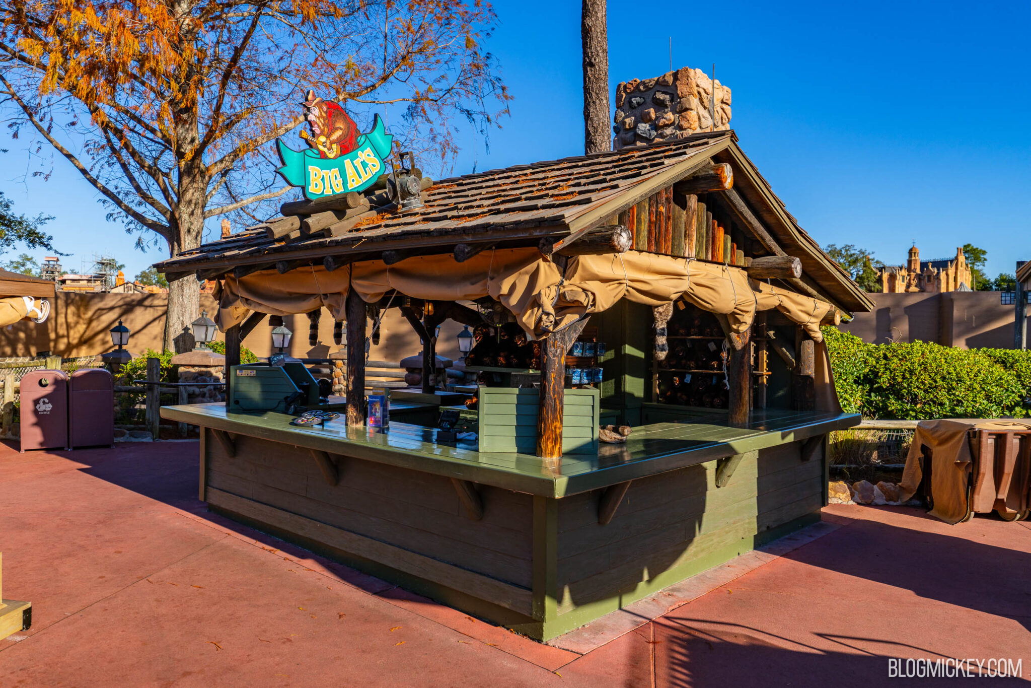 フロンティアランドのビッグ・アルズメルチャンダイズキオスク