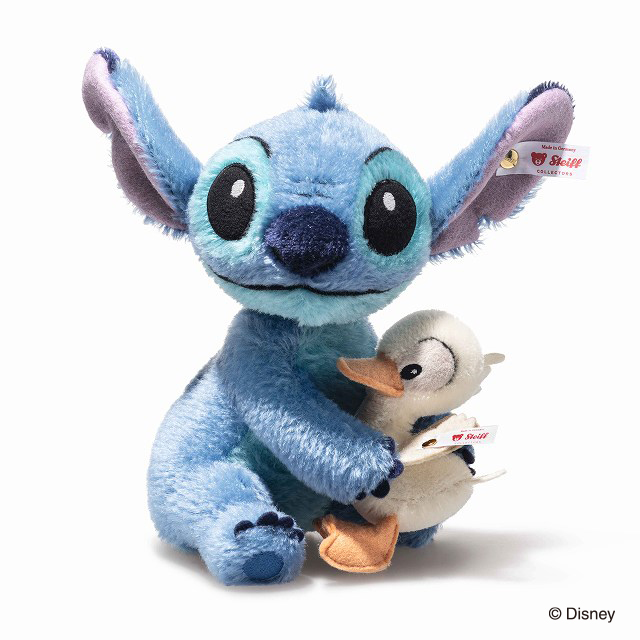 シュタイフ ディズニースティッチとアヒルの子 正面からの全体像