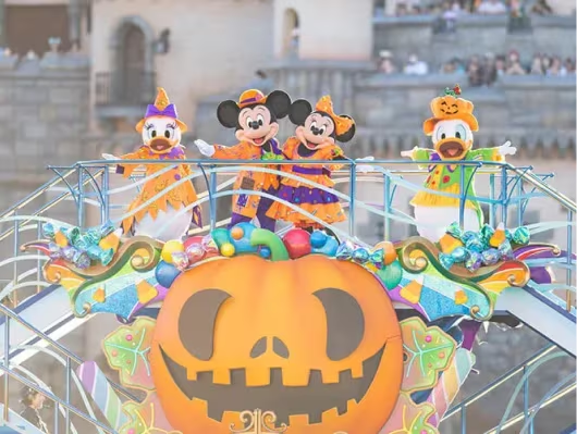 ディズニー・ハロウィーン・グリーティングのミッキー・ミニーほかキャラクターたち