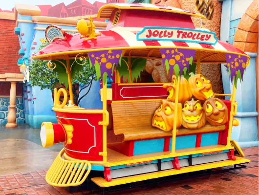 東京ディズニーランド ハロウィーンデコレーション ジョリートロリーのかぼちゃ装飾